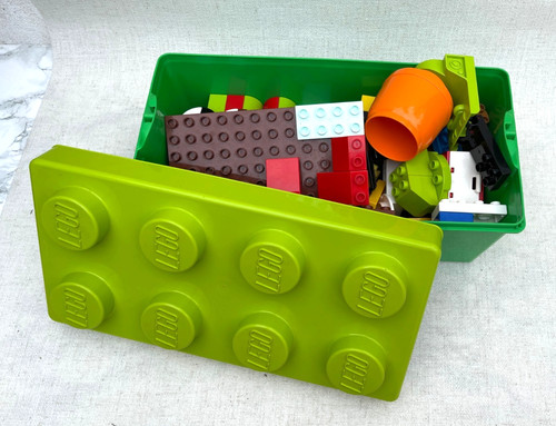 Lego green brick - box, 8